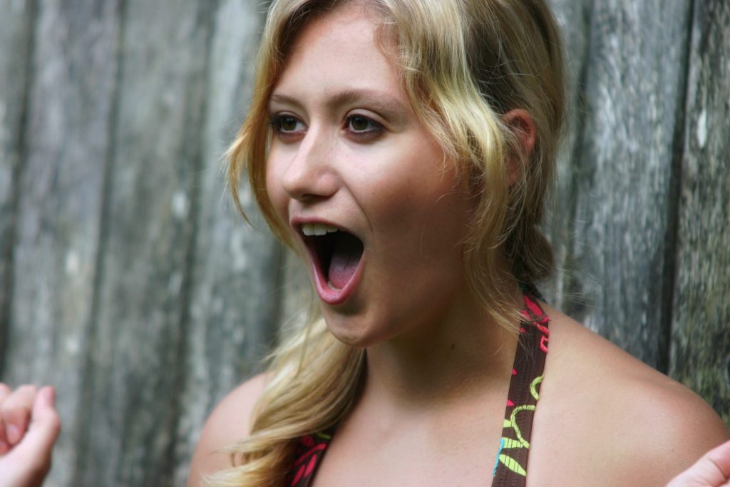 pastor promete agrandar genitales senos o trasero