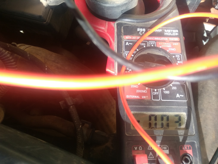 voltaje subiendo cable caudalímetro del Seat Ibiza